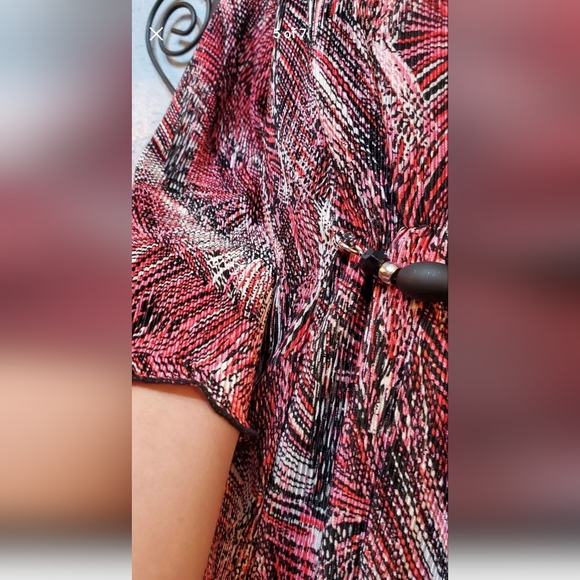 Notations Pleated ¾ Sleeves Abstract Print Top Blouse Size Small-Medium. - Picture 3 of 7